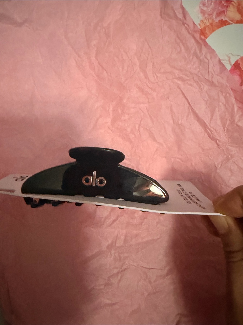 ALO Yoga Black Hair Clip with Gold Logo - Picture 3 of 6
